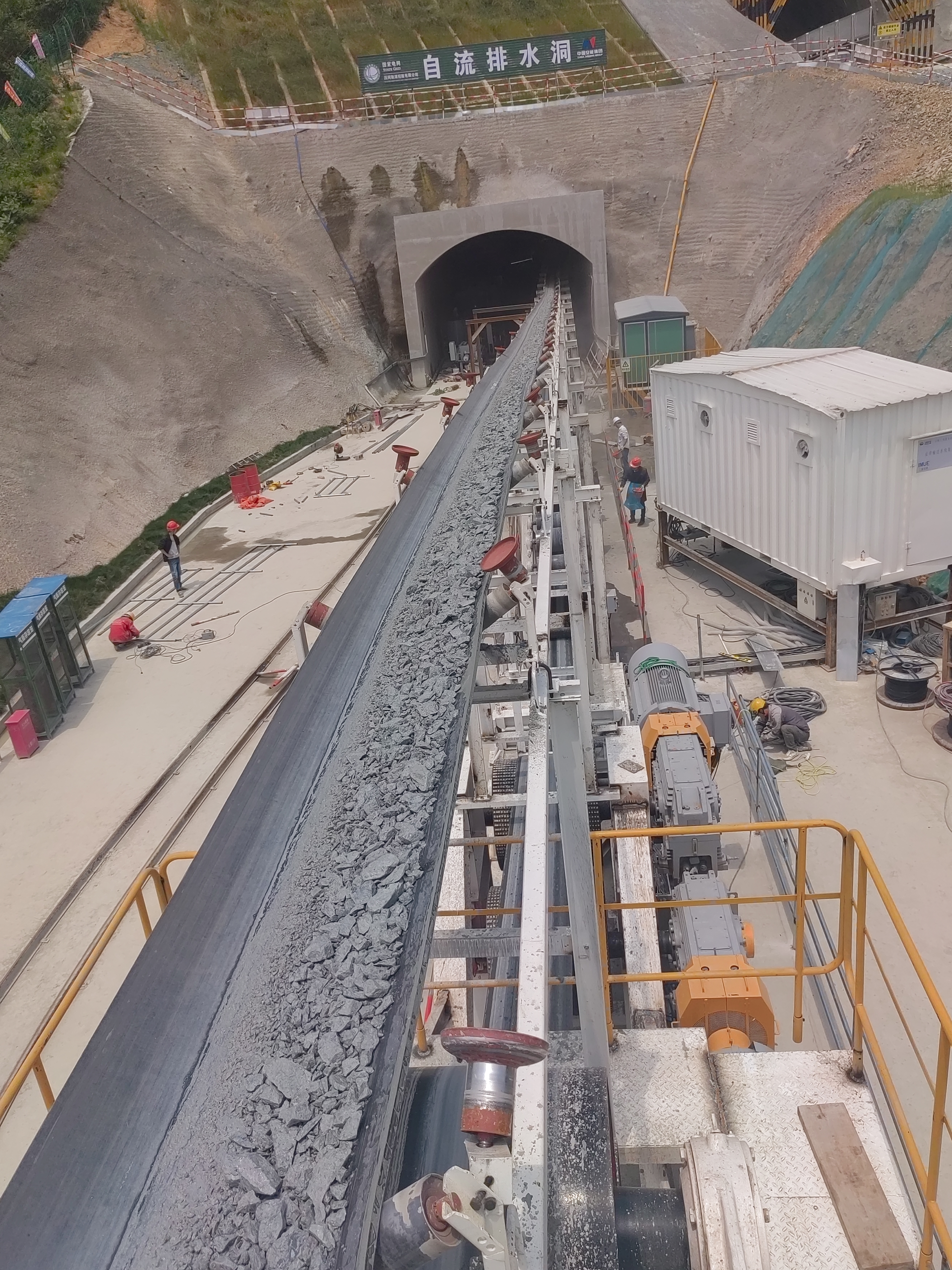 TBM�������M(j��n)Ƥ���C(j��)