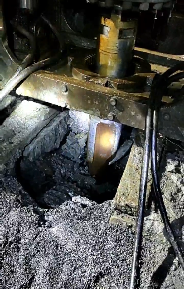 �Ĵ��R߅�׵V����һ�l�ﾮ?d��ng)U�����