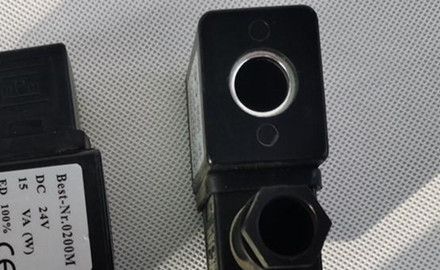 ʹ��늴��y��Ȧ�ܞ�S��?gu��)�����Щ��̎�?/></p><p>����1�������S��������a(ch��n)Ч��������кܶ���I(y��)��?y��n)鼤�ҵ�������������̭����Ҫ���Ј���ռ�?j��)һϯ֮��������ͬ�ДD���Ј�����ô��Ҫ�S�������õ����a(ch��n)Ч������늴�Ȧ��Ȧ�a(ch��n)Ʒ�ǿ��ԺܺÎ����S���������a(ch��n)Ч����</p><p>����2��׌�S�ҵ������������S����Ҫ�ڬF(xi��n)�е��Ј�վ��(w��n)�_���]���S�����������I(y��)�l(f��)չ�ĺ����Ҳ�Ǳ��^���ױ��߳��Ј������˰��Է���Ȧ�a(ch��n)Ʒ�������ʱ��^�������Ϯa(ch��n)Ʒ�������܏ĺ��ɫ��׌�������a(ch��n)���̸��ӵ��������Ķ��o�S���ṩ�^�ߵ������rֵ��</p><p>�������˱���늴��y��Ȧ�����a(ch��n)�O(sh��)�䎧������Ӱ�����ʹ��늴��y��Ȧ�^������һЩҪע��ĵط���</p><p>����1����ͬҎ(gu��)������͵�늴��y��Ȧ�ڮa(ch��n)Ʒ���L�̺ʹּ�(x��)���uŪ����һ�ӣ���ʹ�õĕr��Ҫע��Ո����(j��)ʹ�õĭh(hu��n)����Q�������L�r�g�B�m(x��)����֮����늴��y��Ȧ�ضȺ������������@�r������ʹ�����g�ӏ�(qi��ng)���o(h��)��ʩ��</p><p>����2��ʹ�õ�늉����܉��^늴��y��Ȧ�����ߺ����ן��������������˱��ⲻ��Ҫ�ēpʧ���S����ʹ�õĕr����Ҫ׌늴��y��Ȧ�M(j��n)�к�����̎������Ҫ׌��̫ɢ�y��</p></div>
          </div>
          <div   id=